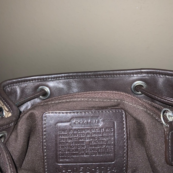 Coach - Picture 7 of 10